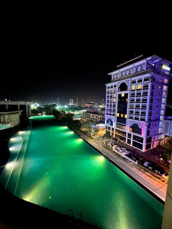 Sina Troika Residence Kota Bharu 2Br Wifi Netflix Pool Екстер'єр фото